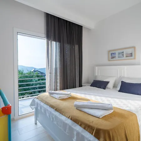 Nurten Oludeniz